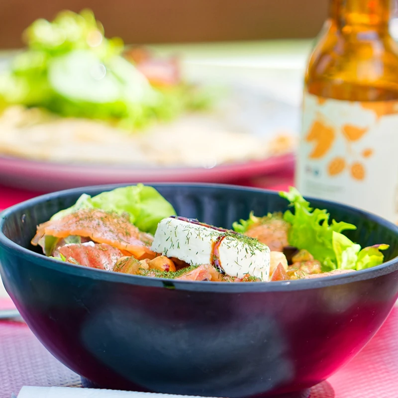 Mini saladier avec salade composée